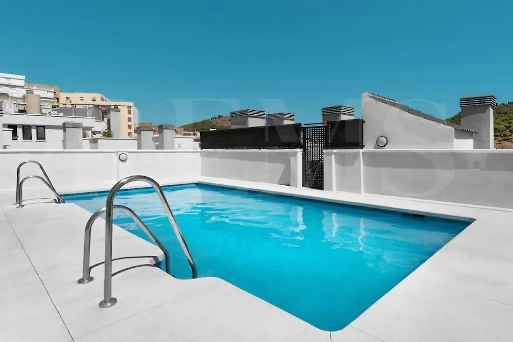 Inviting Apartment In The Center By Rems Malaga