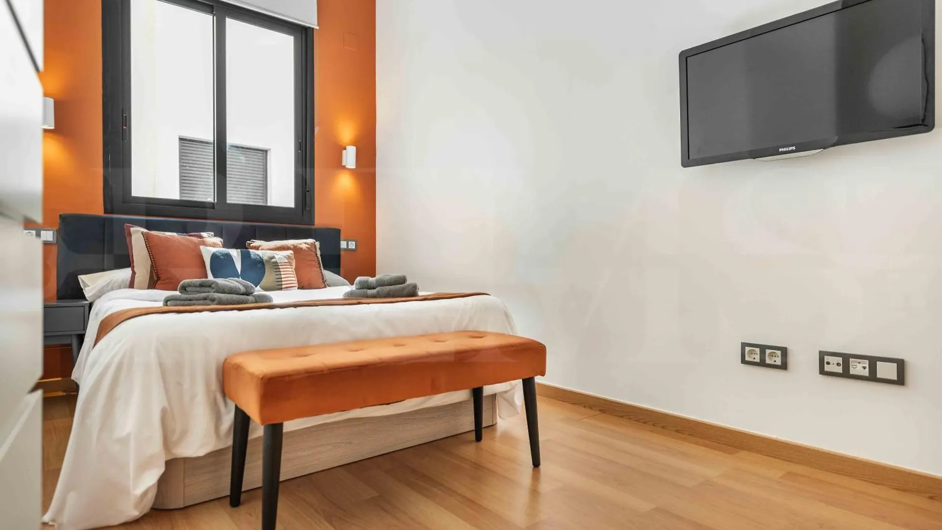 Inviting Apartment In The Center By Rems Malaga